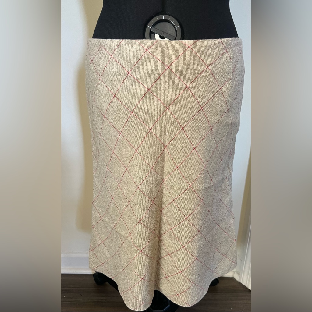 Elegant Windowpane Skirt